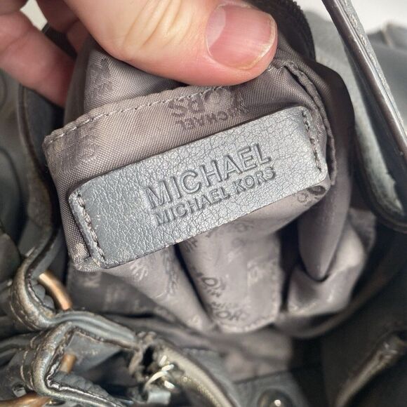 Michael Kors Hobo Shoulder Bag - Gray Gunmetal Pebbled Leather w/ MK Charm*Read- - Picture 5 of 16